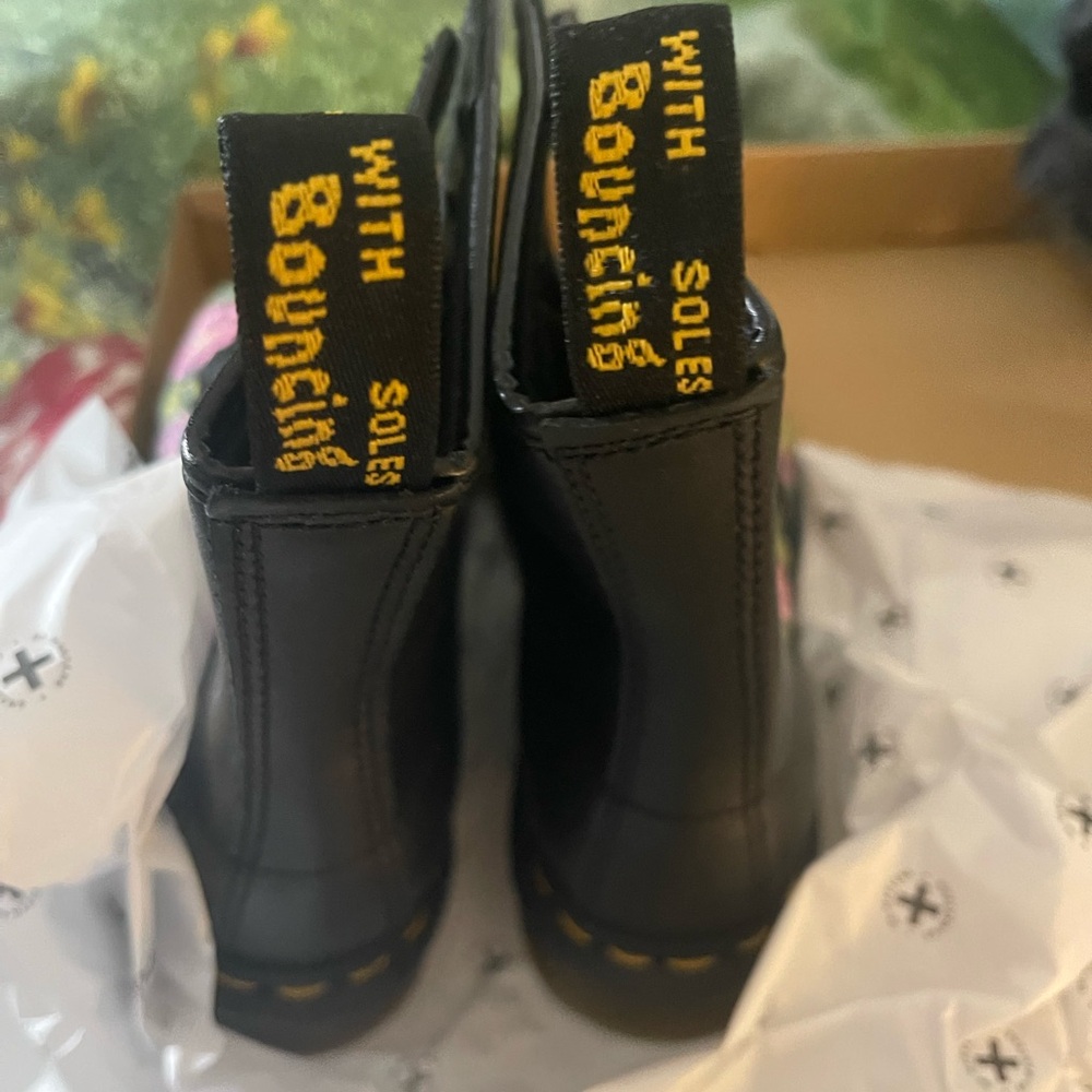 Dr. Martens 1460 Vonda II Flower Embroidered Boot (Women), Size 5US/ 3UK, NWT - Picture 13 of 13